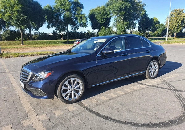 Mercedes-Benz Klasa E cena 137760 przebieg: 21000, rok produkcji 2017 z Trzebinia małe 191